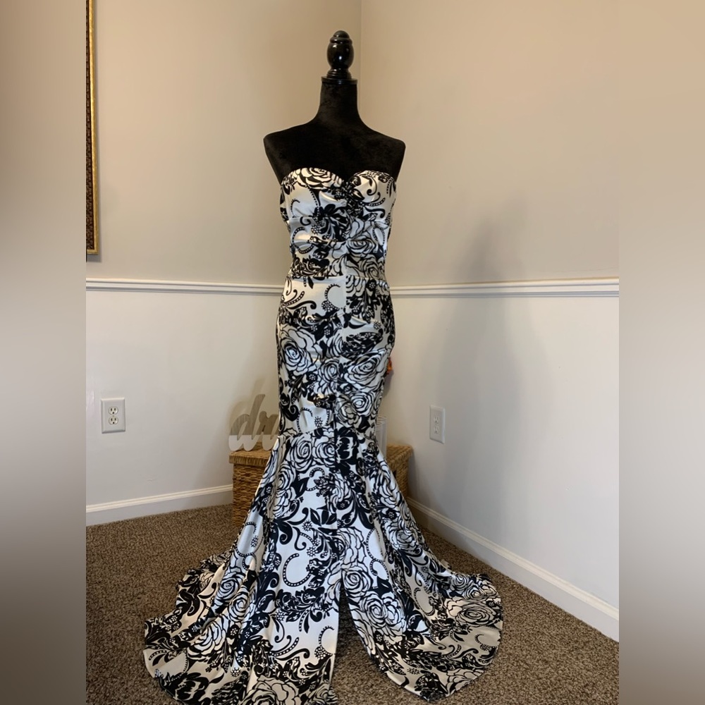 Strapless Xscape Formal Gown Black/Cream print